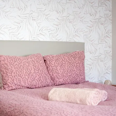 Carmen Estacion Apartment *